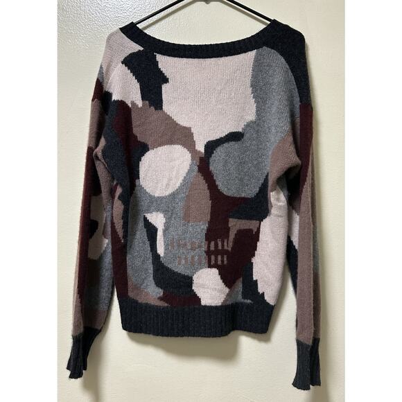 Skull Cashmere Women's Cayenne V-Neck Camo Cashmere Sweater - Size Medium - Picture 2 of 5